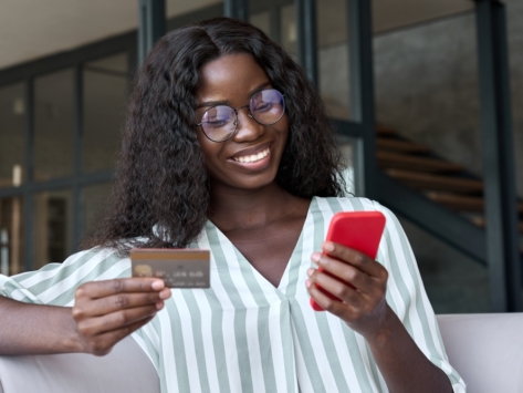 Happy,Young,Black,African,Woman,Customer,Shopper,Holding,Credit,Card